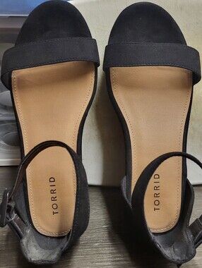 Torrid Black Suede Open-Toe Ankle Strap Platform Sandals
